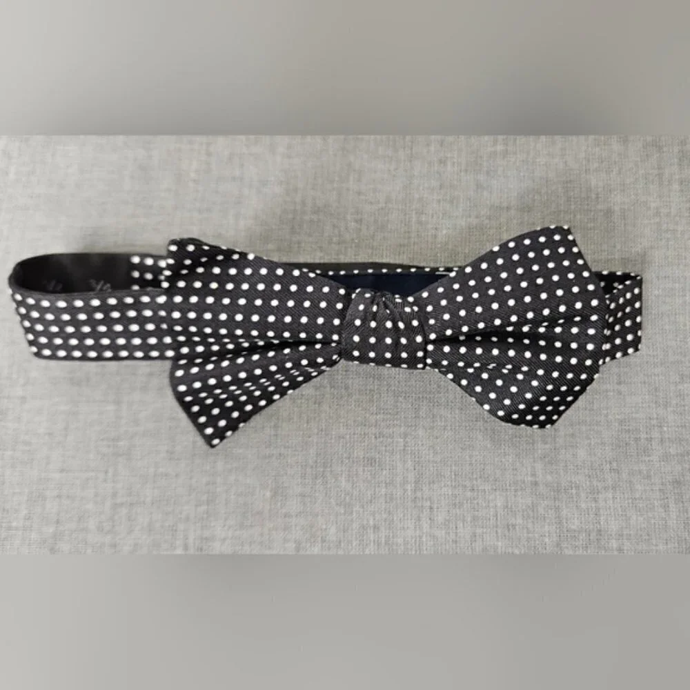 Tommy Hilfiger Men's Black Dot Pre-Tied Silk Formal Adjustable Bow Tie